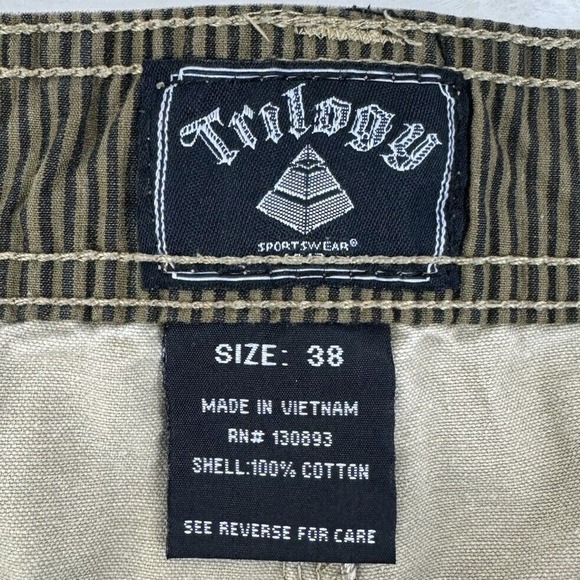 Trilogy Men's Khaki Cargo Shorts SZ 38 - Picture 5 of 9